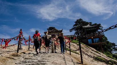 景點(diǎn)：千尺幢