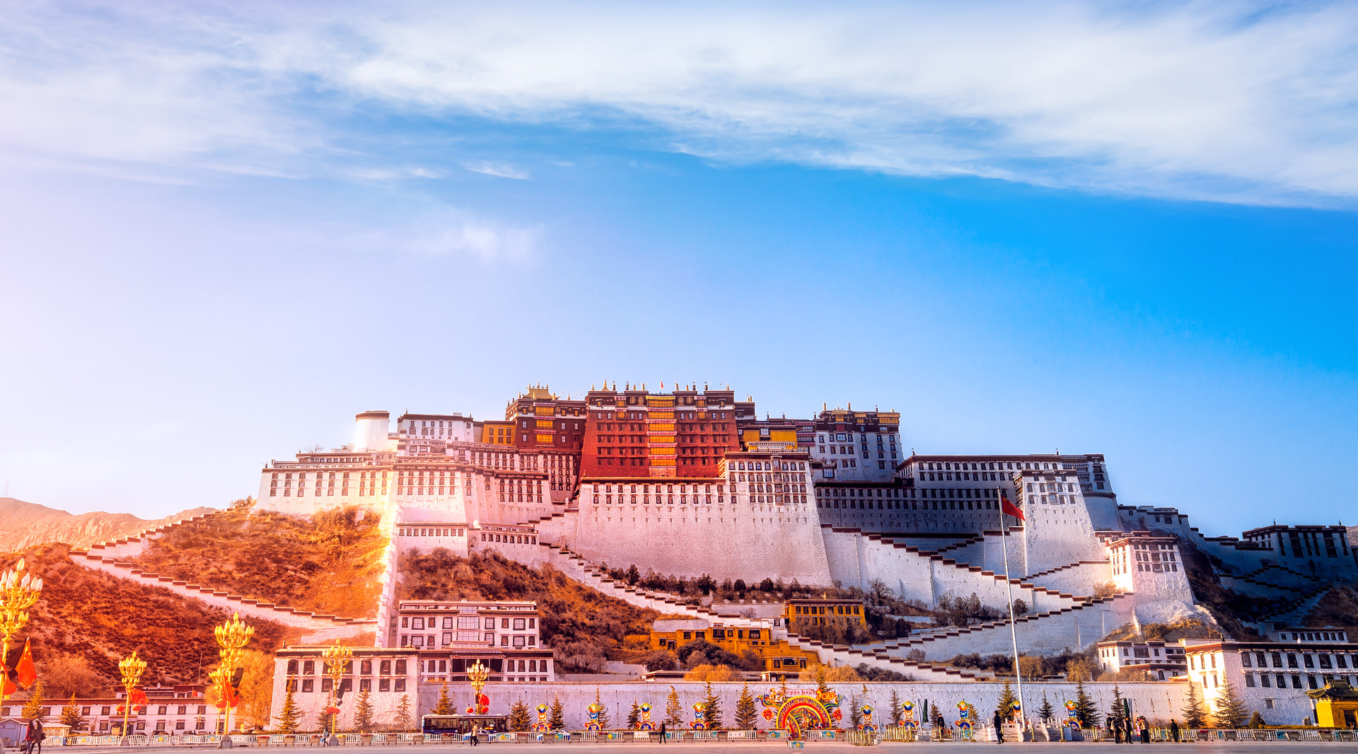 【臻悅西藏 雙飛7日游】拉薩、色季拉山口、魯朗國(guó)際小鎮(zhèn)、扎塘魯措-徒步高山牧場(chǎng)、雅魯藏布大峽谷、羊湖