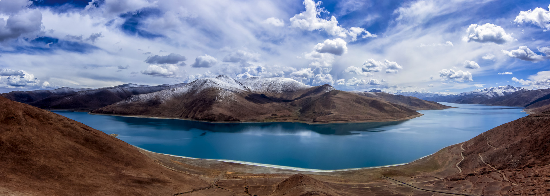 羊卓雍錯封面圖