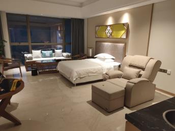 景點：舒適大床房